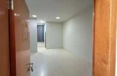 Casa comercial para alugar na Avenida Mandacaru, Parque das Laranjeiras, Maringá