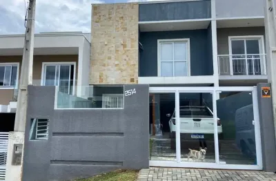 Excelente sobrado à venda de porteira fechada no bairro iguaçu em araucária