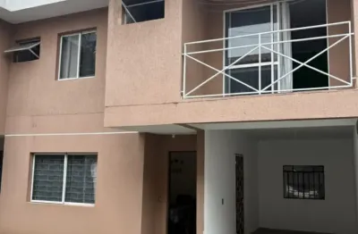 Excelente sobrado em condomínio no bairro costeira em araucária