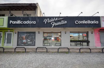 Vende-se ponto comercial com panificadora completa ( fica todo o mobiliário e eletrodomésticos)