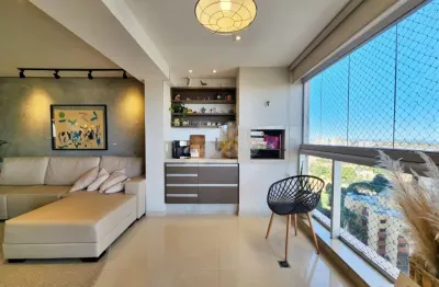 Lindo apartamento com 2 vagas de garagem paralelas no ed poty lazaroto
