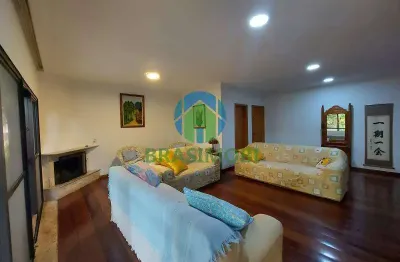 Abaixou $ $ - casa térrea 3 dormitórios e avarandada em condomínio fechado com  10 vagas e 451m² de terreno