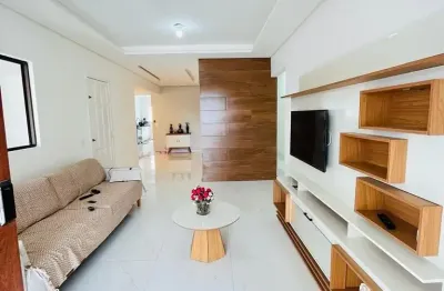 Excelente casa pronta para morar no bairro do altiplano com 260m² de área construida.