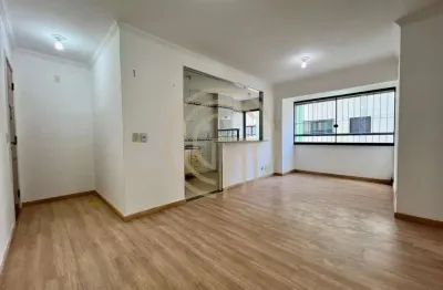 Apartamento com 2 quartos para alugar na Avenida Guarapiranga 2616, Jardim das Flores, São Paulo