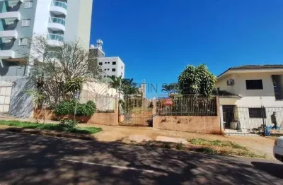 Terreno à venda na Rua Padre Vieira, 273, Zona 07, Maringá