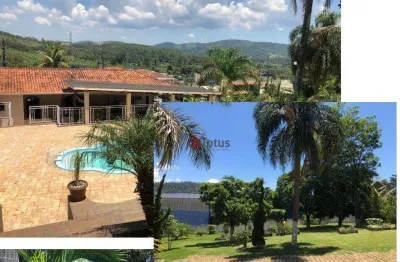 Linda chácara á venda, com piscina, área interna e externa completa, campo de futebol, horta, pomar, lindo paisagismo e muito mais! agende sua visita!