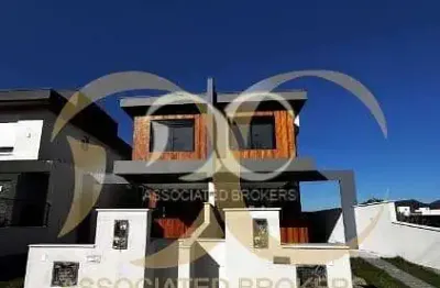 Excelente  casa no loteamento jardim campeche a 1 quadra da praia  3 quartos, sendo 1 suíte, no  ca