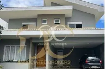 Casa alto padrão, linda,  em condomínio fechado, seguro, com piscina area gourmet. 510 m2 de área t