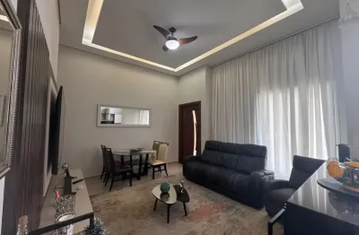 Bonita casa terrea em condominio fechado  3 dorms 1 suite  com area de lazer