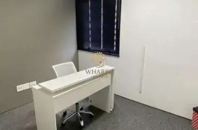 Sala comercial 36m² com recepção, 2 salas (1 com banheiro), copa e banheiro soci