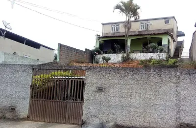 Casa com 3 quartos à venda na Rua José Gustavo do Nascimento, Santa Lúcia, Juiz de Fora