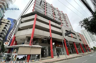 Sala comercial para alugar na Rua Santo Antônio, Centro, Juiz de Fora