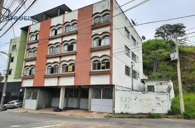 Oportunidade única: apartamento espaçoso com 3 quartos e área externa em bairro tradicional!