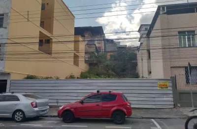 Terreno à venda na Rua Américo Lobo, Bairu, Juiz de Fora