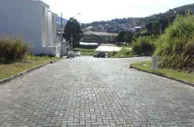 Terreno à venda na Rua Plácido de Magalhães Gomes, Lourdes, Juiz de Fora