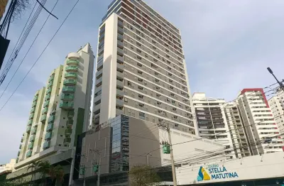 Alugue no centro de juiz de fora — apartamento 2 quartos (1 suíte), varanda e vaga no moderno condomínio downtown
