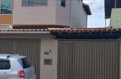 Casa com 2 quartos para alugar na Rua Pedro Garcia, Benfica, Juiz de Fora
