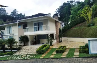 Linda casa em condomínio quebra frascos teresópolis