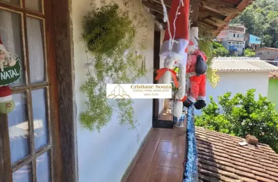 Casa à venda em teresópolis-rj, no bairro ermitage: 2 quartos, 2 salas, 2 banheiros, 110m² de área. imperdível!