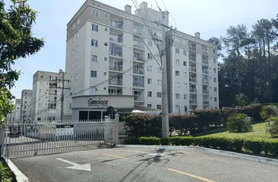 Apartamento em condominio clube com piscina e excelente localização