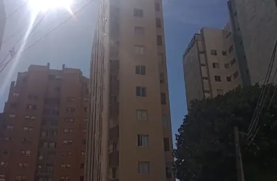 Apartamento 2 dormitorios na melhor localização no bigorrilho