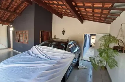 Casa com 3 quartos à venda na Vila Santa Terezinha, Bauru 