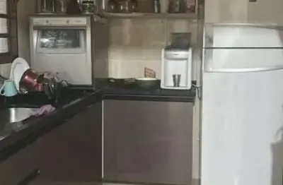 Casa no bairro parque são joão do ipiranga (entre praça da hípica e supermercado barracao)