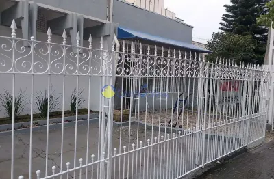Casa comercial com 5 salas para alugar na Rua Quatro de Março, 589, Centro, Taubaté