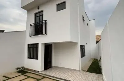Casa à venda no Jardim Hipica Pinheiro, Taubaté 