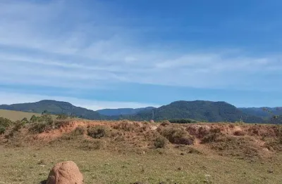 Terreno à venda no Cruz Pequena, Pindamonhangaba 