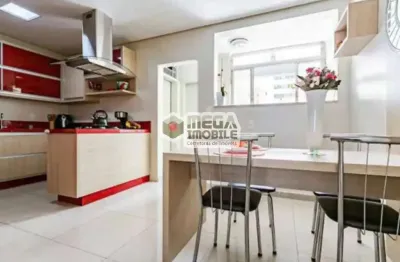 Amplo apartamento mobiliado e reformado, no centro de florianopolis,