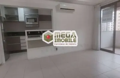 Oportunidade, lado beira mar, apto semimobiliado,  2 dorm, 2 vagas!