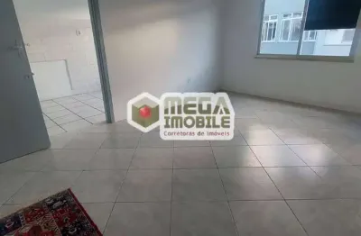 2 DORM BAIRRO TRINDADE,  UFSC, shopping, beira mar,ensolarado