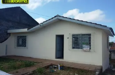 Casa a venda, ótima localização, em frente ao centro comunitário j.aalegre