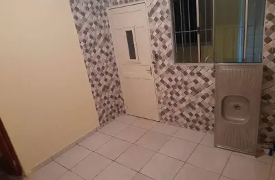 Casa com 1 quarto para alugar na Vila Joaniza, São Paulo 