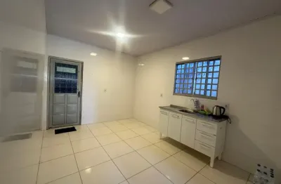 Qr 313 samambaia sul próximo ao supercei supermercado ágio casa desocupada