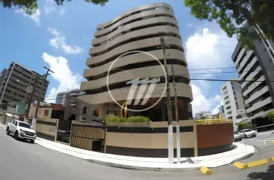 Apartamento com 130m² com 3 suítes no edf mônaco à venda ponta verde