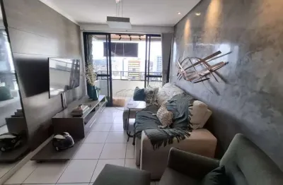 Apartamento 3 quartos com varanda em andar alto à venda na ponta verde