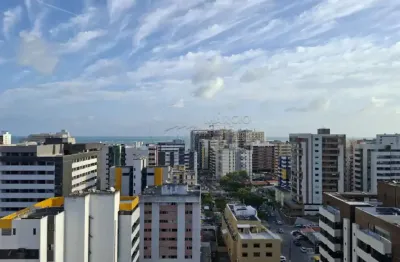 Apartamento em andar alto com vista mar no edifício cartier na ponta verde
