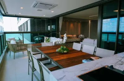 Apartamento alto padrão 286m² com 4 suítes à beira-mar da ponta verde