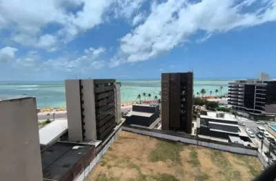 Cobertura duplex com piscina e vista mar à venda na ponta verde