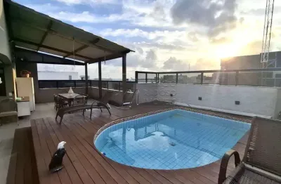 Cobertura duplex com piscina e área gourmet à venda na ponta verde