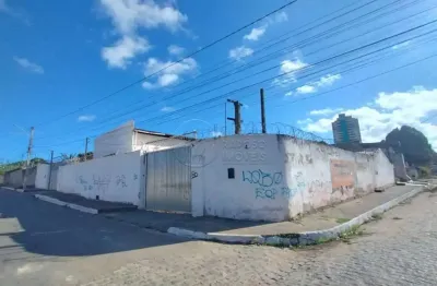 Ponto comercial para alugar na Travessa Bom Destino, 90, Barro Duro, Maceió