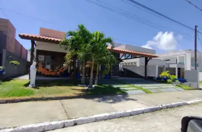 Casa nascente com piscina à venda no condomínio ilha da lagoa