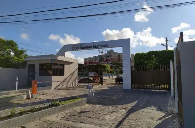 Apartamento com 2 quartos para alugar na Avenida Comendador Gustavo Paiva, 147, Cruz das Almas, Maceió