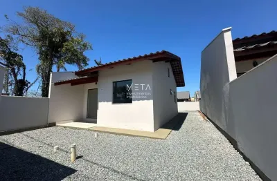 Casa geminada em quinta dos açorianos, barra velha/sc