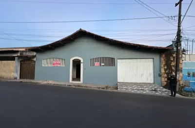 Casa ampla à venda no anil – localização privilegiada!casa ampla à venda no anil – localização privilegiada!