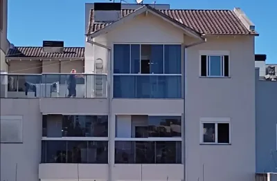 Apartamento cobertura proximo ao moinho ótima localização muito tramquilo