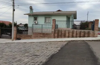 Exelente casa de esquina de dois andares toda de material  todos os documentos em dia