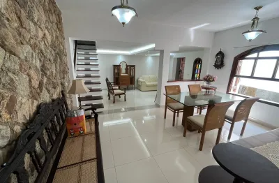Casa com 2 quartos à venda na Rua Bororós, São Francisco, Niterói